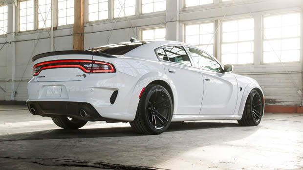 Dodge Charger SRT Hellcat Redeye rear 3/4 view