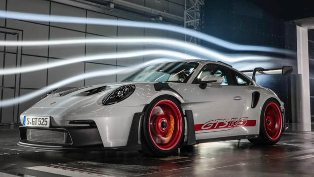 Porsche 911 GT3 RS 2022 front 3/4 aero