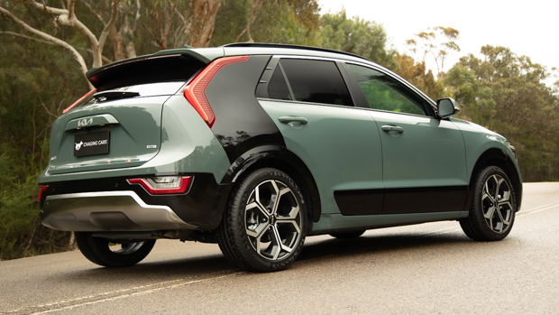 Kia Niro HEV GT-Line 2022 rear 3/4