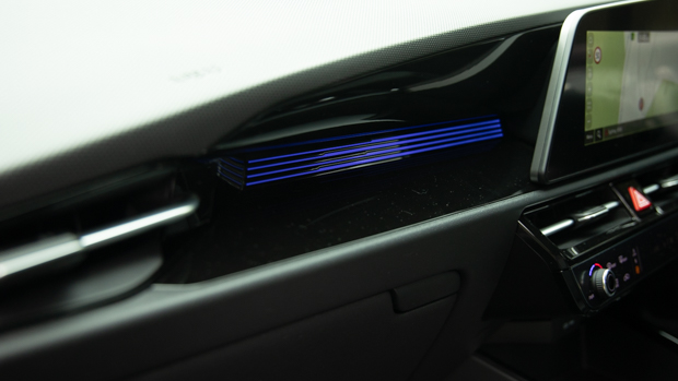 Kia Niro HEV GT-Line 2022 interior front 2