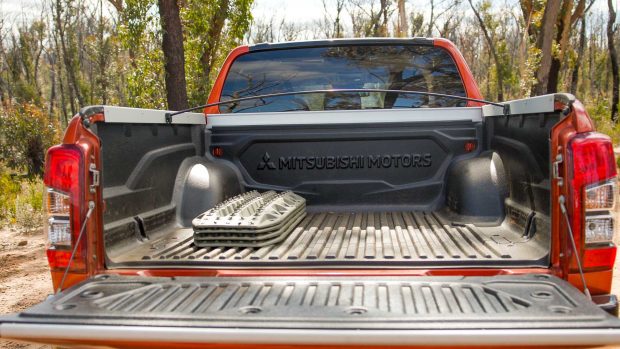 Mitsubishi Triton GSR 2022 -7