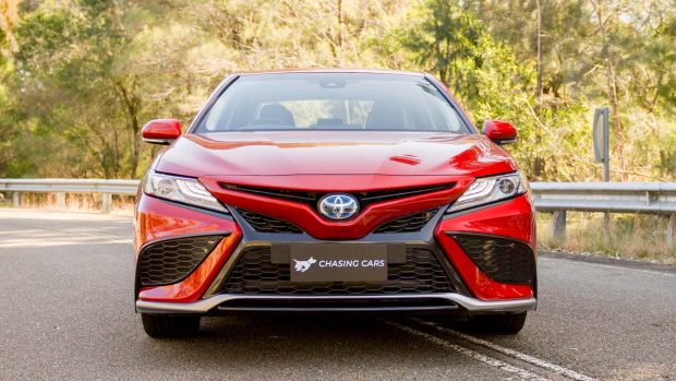 Toyota Camry SX Hybrid 2022-10