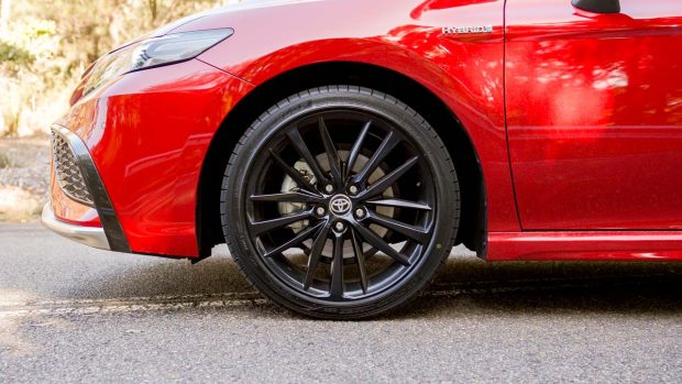 Toyota Camry SX Hybrid 2022-15