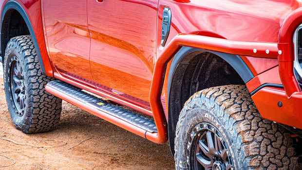 Ford Ranger TJM 2022 side bar and steps