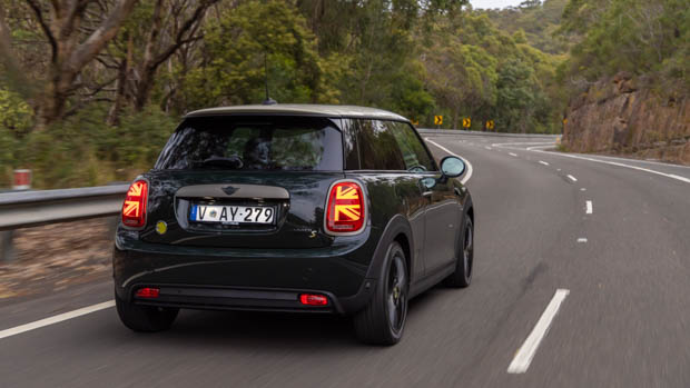 Mini Electric Resolute 2022 rear driving shot