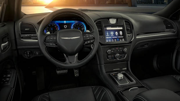 Chrysler 300C 2023 steering wheel