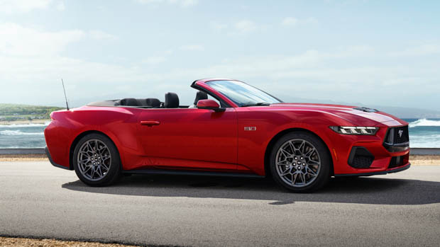 Ford Mustang 2023 red convertible