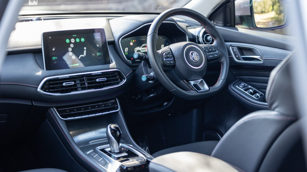 MG HS Plus EV 2023 driver's seat