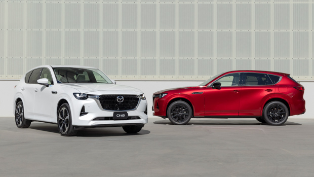Mazda CX60 2023 rhodium white and soul red