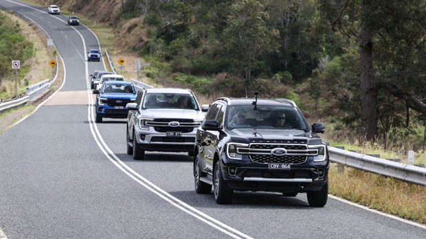 Ford Everest 2022 convoy