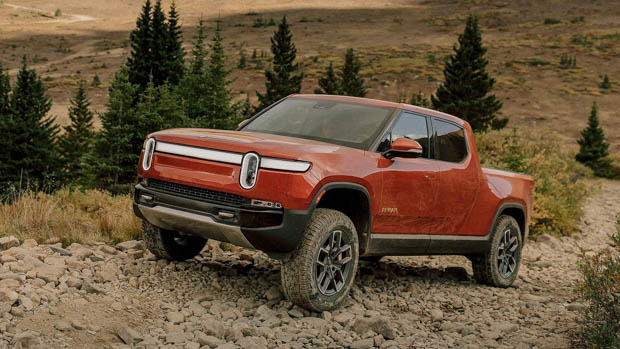 Rivian R1T 2022 front 3/4 view
