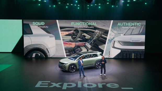 Skoda Vision 7S Concept 2022-7