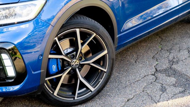 Volkswagen VW T-Roc R 2023 CC pics-1