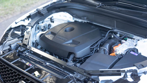 Volvo XC60 Recharge PHEV 2022 engine