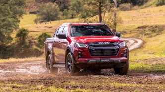 Isuzu D-Max 2023: gas-strut tailgate, fresh grille, wheels and colours for updated ute in Australia