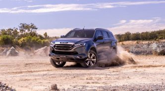 Isuzu MU-X 2023: chrome replaced by dark trim following customer feedback