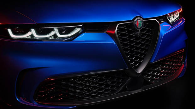 Alfa Romeo Tonale 2023 front end