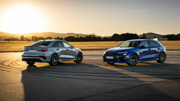 Audi RS3 performance edition 2023 duo shot