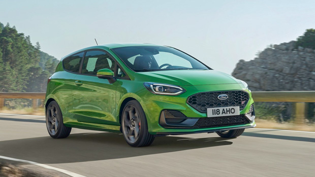 Ford Fiesta ST 2022 green front end