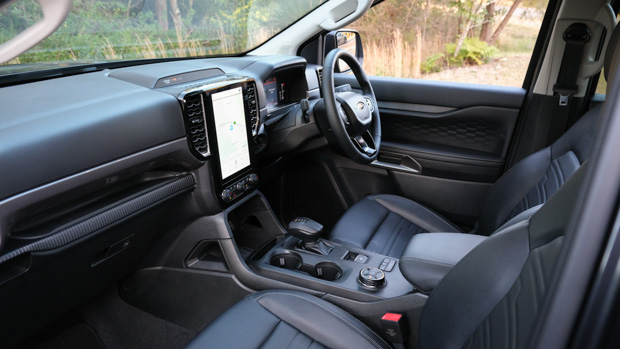 Ford Ranger Sport 2.0L 2022 front seats
