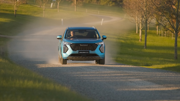 2022 Haval Jolion Hybrid driving
