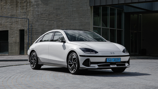 Hyundai Ioniq 6 2023 white