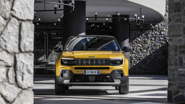 2023 Jeep Avenger black and yellow front