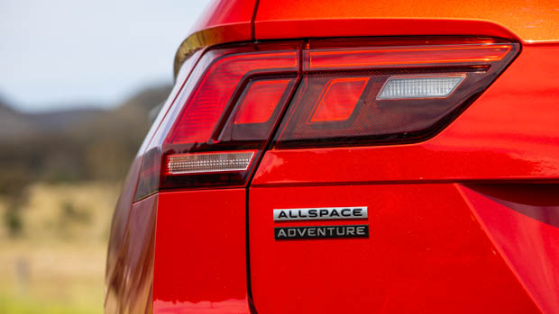 Tiguan Allspace Adventure 2023 taillight 2