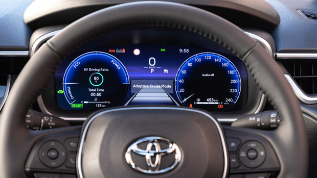 Toyota Corolla Cross Atmos 2023 cluster