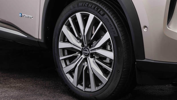 2023 Nissan X-Trail wheel detail