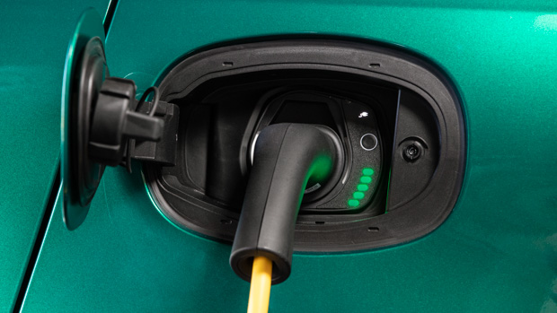 Alfa Romeo Tonale PHEV Q4 2023 plug