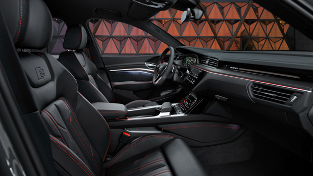 Audi Q8 e-tron 2023 interior