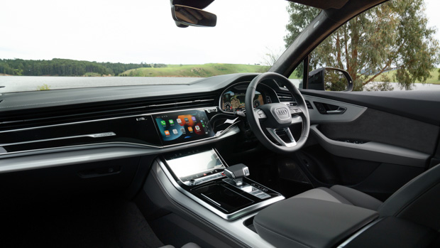 Audi SQ7 2022 interior front
