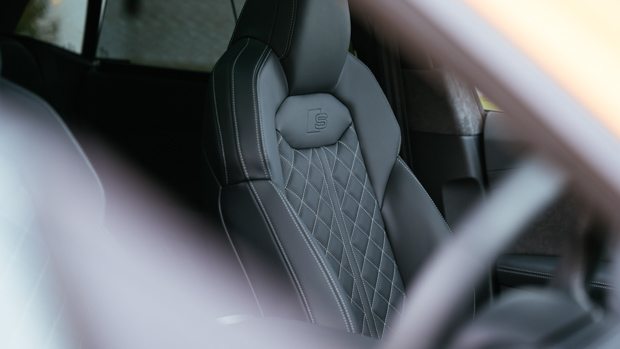 Audi SQ8 2023 black nappa interior seats