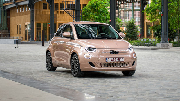 Fiat 500e 2022 front