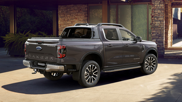 Ford Ranger Platinum 2023 equinox bronze rear end