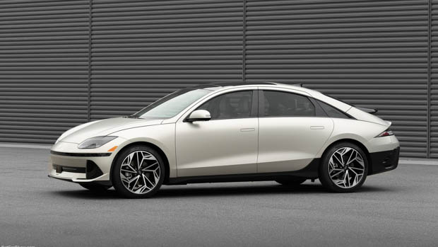 Hyundai Ioniq 6 2023 side profile