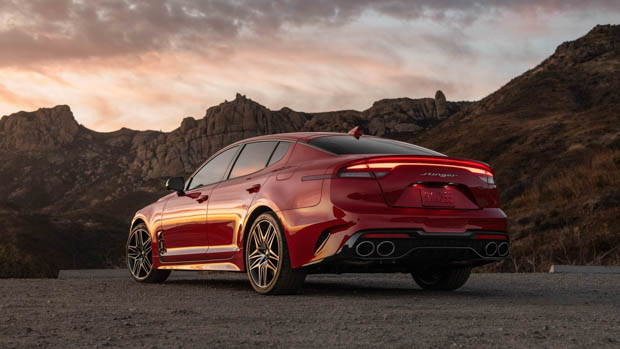 Kia Stinger 2022 rear 3/4 red