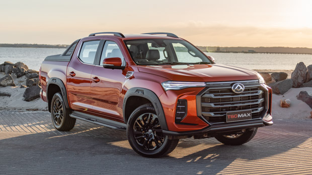 LDV T60 Max 2023 front 3/4 2