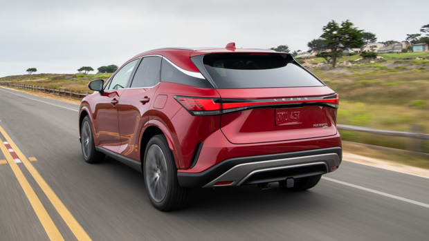 Lexus RX 2023 rear driving
