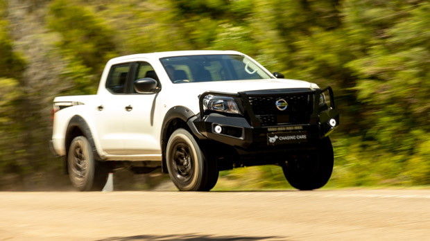 Nissan Navara SL Warrior 2023 front 3/4 driving