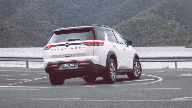 Nissan Pathfinder Ti 2023 rear 3/4