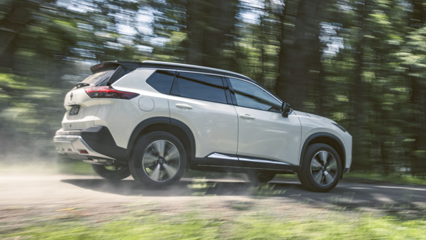 Nissan X-Trail Ti-L 2023 rear 3/4 dirt