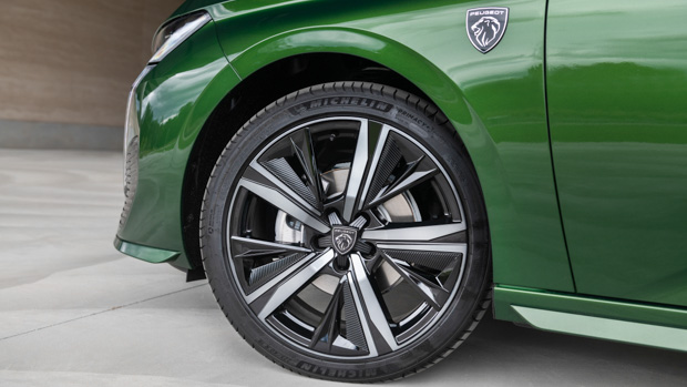 Peugeot 308 GT Premium 2023 wheel