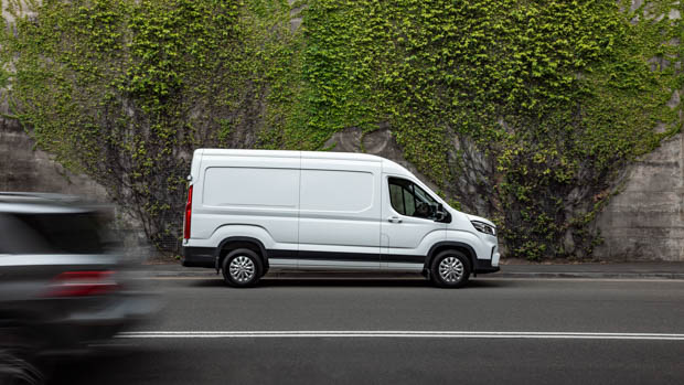 LDV eDeliver 9 2023 side profile static