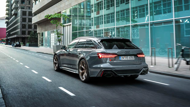 Audi RS6 Performance 2023 rear 3/4 driving