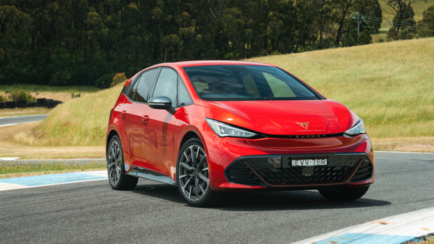 Cupra Born 2023 front