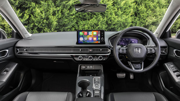 Honda Civic eHEV 2023 interior dash