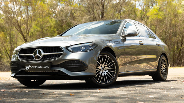 Mercedes-Benz C200 LT 2022 front 3/4