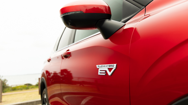 Mitsubishi Outlander PHEV Aspire LT 2022 badge